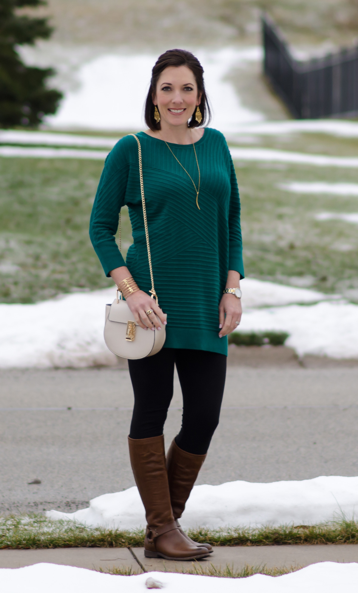10 Casual Chic Outfits with Leggings | Women over 50